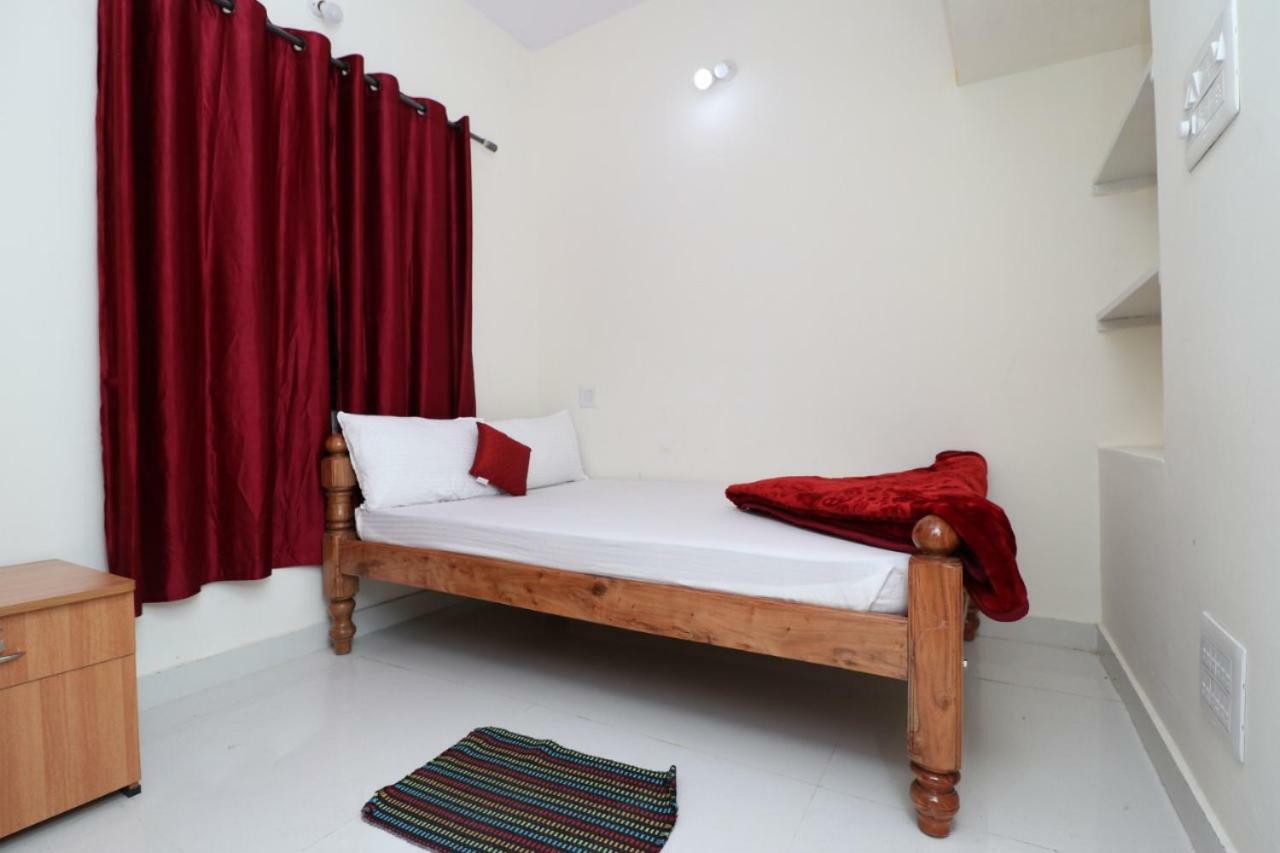 Wheel To Hills Stay Inn Service Apartments Chikmagalūr Exterior foto